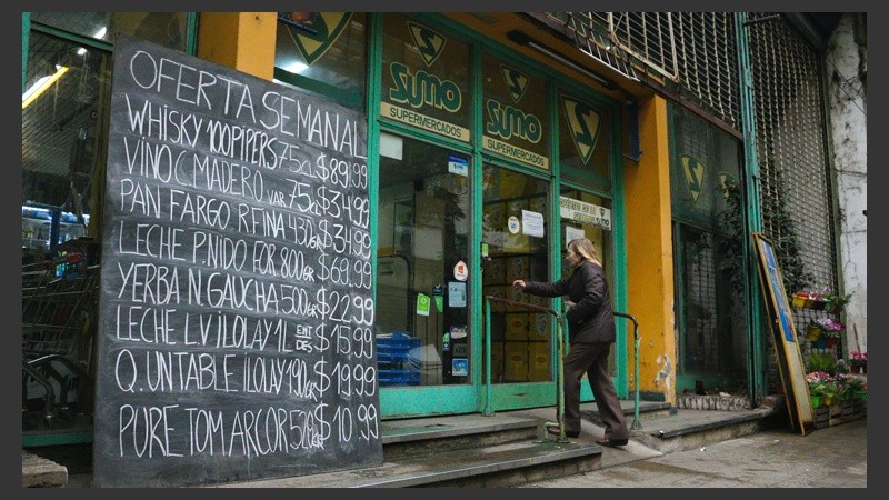 Los súper con superficie que no superen los 1.200 metros cuadrados pudieron abrir sus puertas sin problemas.