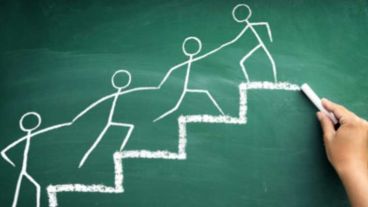 Es gracias a la implementación del programa educativo “La Compañía JA” de Junior Achievement.