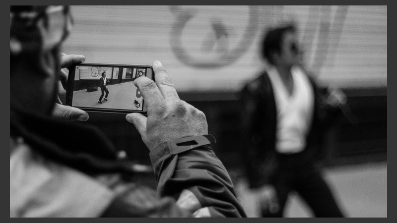 Filmar sus rápidos movimientos no es tarea sencilla. (Alan Monzón/Rosario3.com)