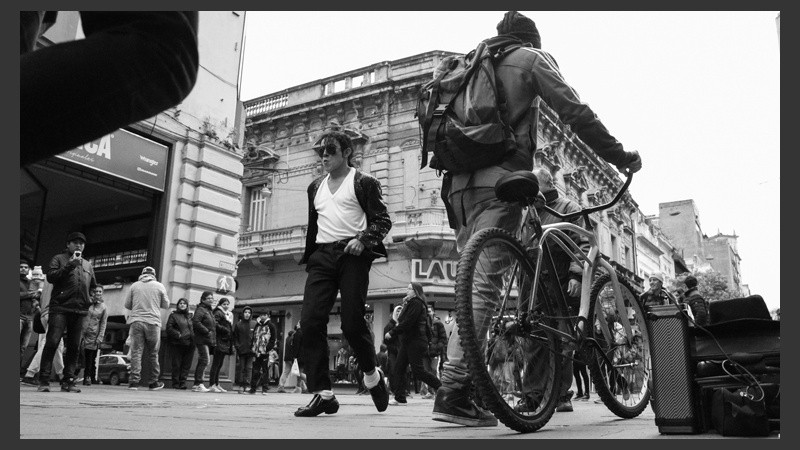 En pleno centro rosarino, un mini concierto. (Alan Monzón/Rosario3.com)