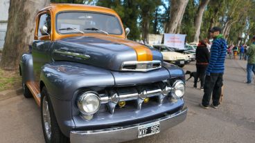 Curiosidades de la expo de autos en el Parque Independencia. (Alan Monzón/Rosario3.com)