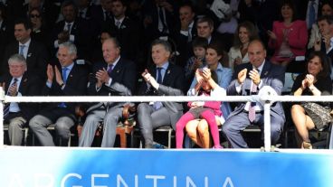 El desfile cívico militar por el Bicentenario en Tucumán.