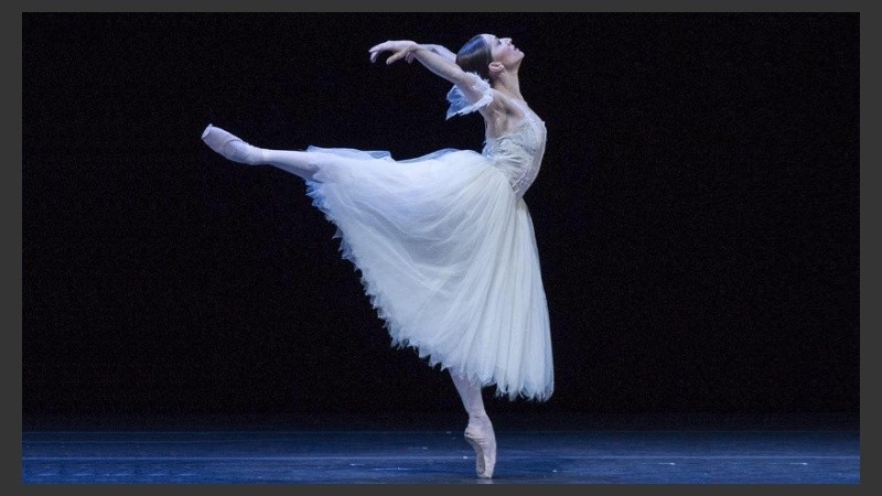 “Mi base la aprendí acá. Mis maestros me dieron esa base que me elogiaron en Londres”, aseguró Núñez.