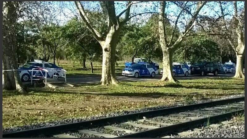 Jefes policiales y el fiscal Walter Jurado se dirigieron a la zona tras el hecho.