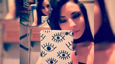 "¿Y ustedes con qué música arrancan el día?", interrogó Mavi en el posteo.