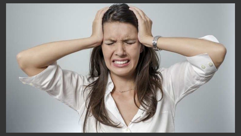 Los estudios futuros deberían centrarse en la relación entre los dolores de cabeza y cambios hormonales diarios.