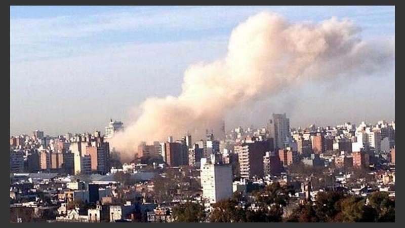 La primera imagen que se publicó de la explosión.