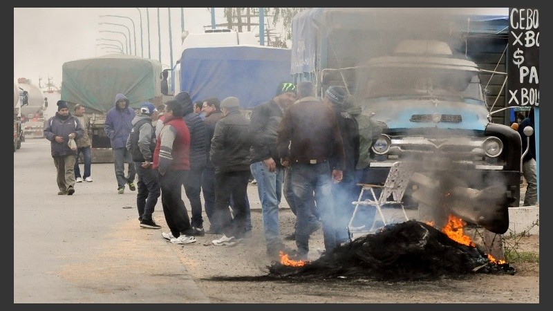 El paro afecta a los puertos de la región.