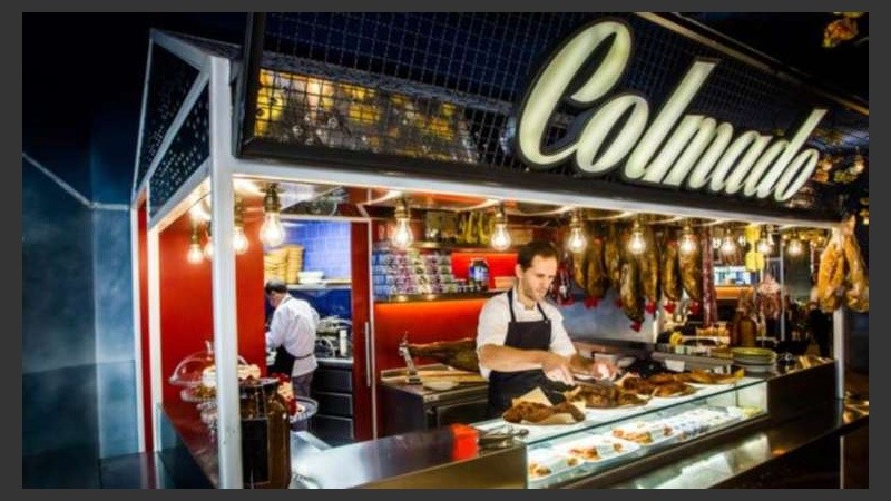 Así es el restorán de Messi en Barcelona.