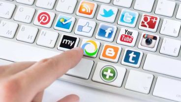 Más del 60 % de los encuestados utilizan Twitter para relacionarse con la radio.