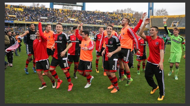 El festejo de los pibes de Newell´s en el Gigante.