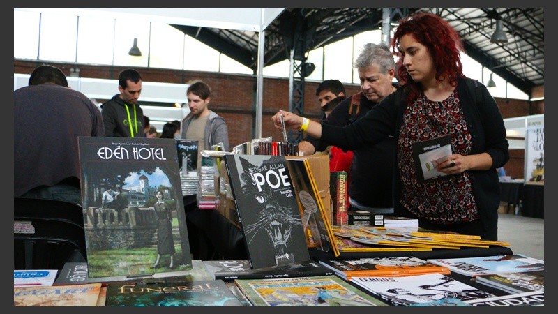 Variead de historietas en los distintos stands a lo largo de varios galpones del CEC. (Alan Monzón/Rosario3.com)