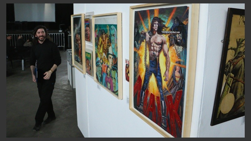 Exposición de pinturas relacionados al comic.. (Alan Monzón/Rosario3.com)