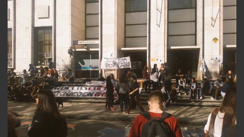 La marcha se inició frente a Tribunales. 