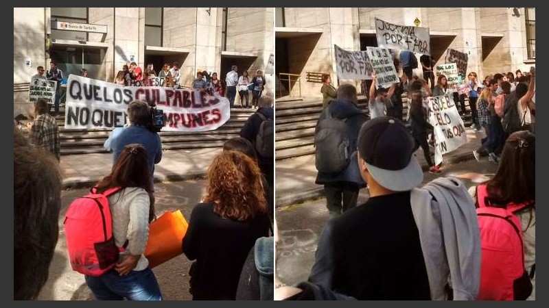 La marcha se inició frente a Tribunales. 
