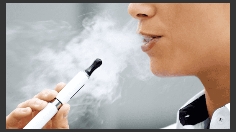 El plomo del cigarrillo electrónico provoca daños duraderos en adultos, como mayor riesgo de hipertensión arterial y lesiones renales. 