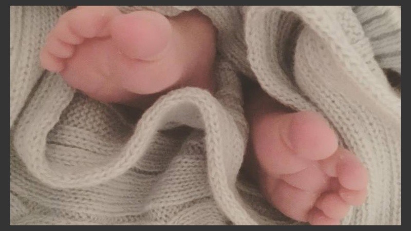 Que sí, que no; Juana cortó la polémica y posteó la reclamada foto.