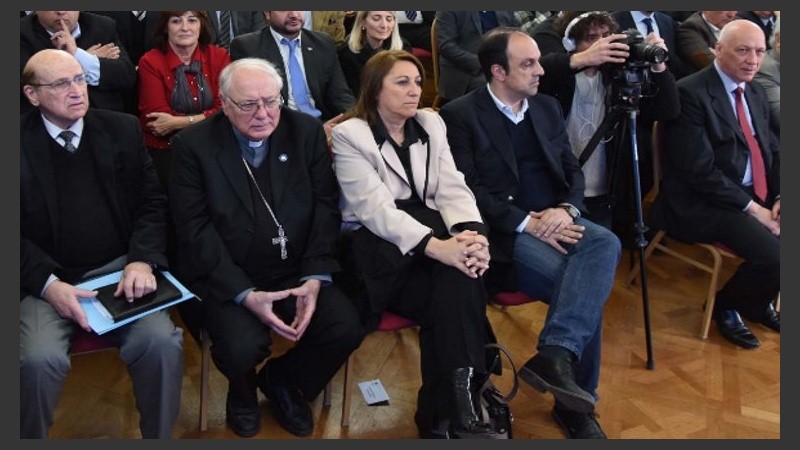 Fein en la presentación Reforma Constitucional. 