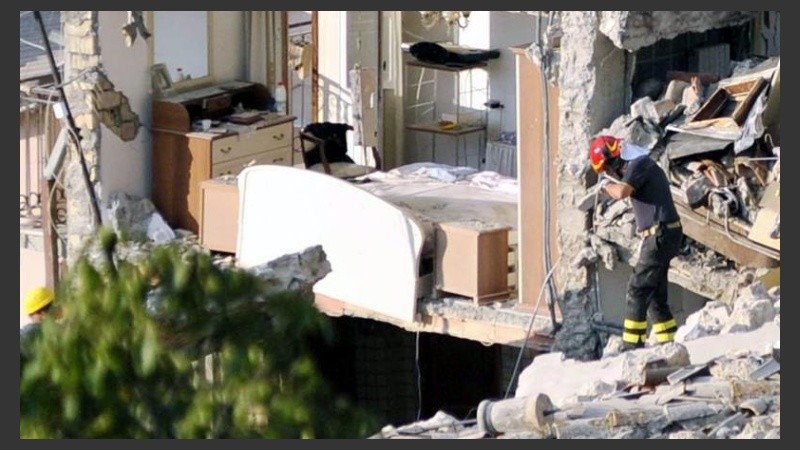 Cientos de casas destrozadas. 