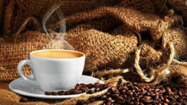 El estudio se centró en el genoma de italianos y neerlandeses, a los que tras las pruebas genéticas se les preguntó cuánto café consumían.