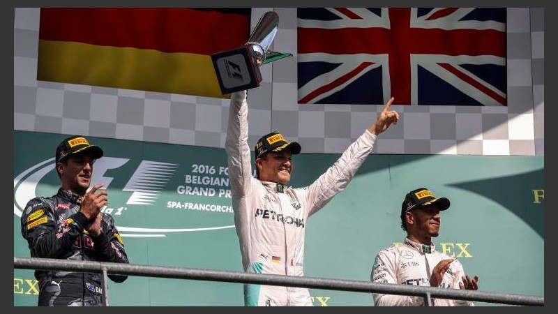 Rosberg, que logró en Bélgica su vigésima victoria en la Fórmula 1, sigue segundo en la general con 223 puntos, a nueve de Hamilton, que cuenta con 232.