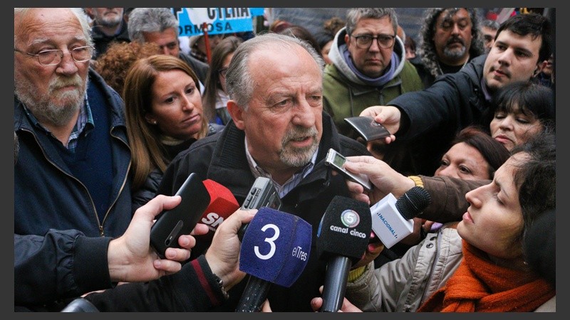 Orador del acto: el secretario general de CTA de los Trabajadores, Hugo Yasky, dialogando con la prensa.