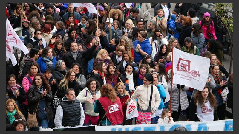 Miles de trabajadores se movilizaron este jueves.