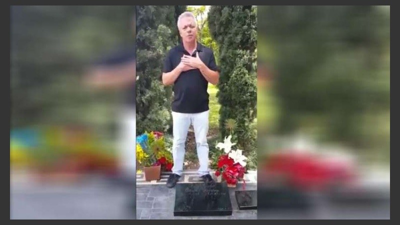 Popeye saludó al delantero argentino. 