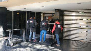 La PDI trabajando en el lugar este domingo.