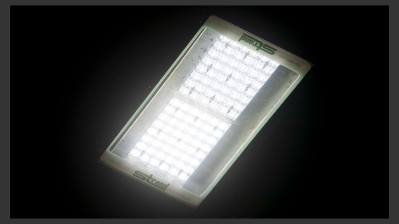 La tecnología led se destaca por su mayor eficiencia y vida útil.