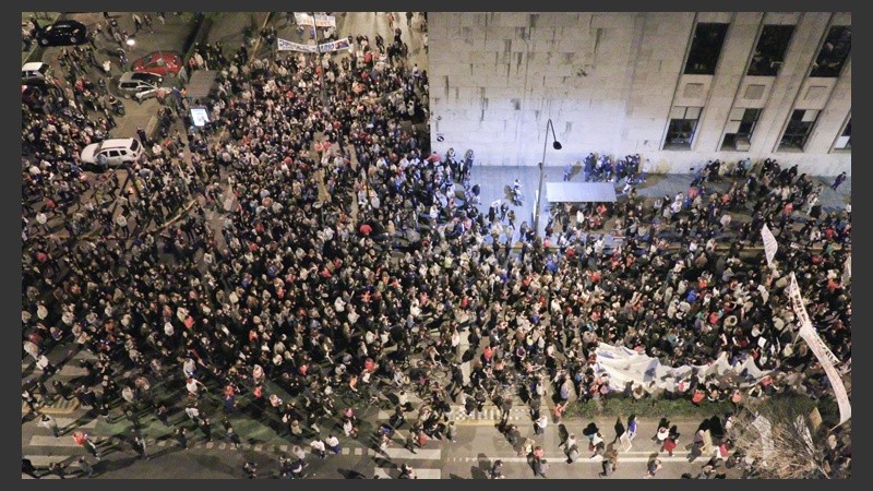 Nueva marcha en pedido de seguridad y justicia en la ciudad. (Alan Monzón/Rosario3.com)