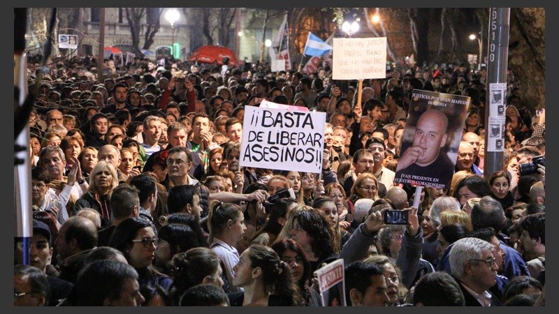 El reclamo y el malestar de los rosarinos se hizo escuchar. (Alan Monzón/Rosario3.com)
