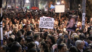 El reclamo y el malestar de los rosarinos se hizo escuchar. (Alan Monzón/Rosario3.com)