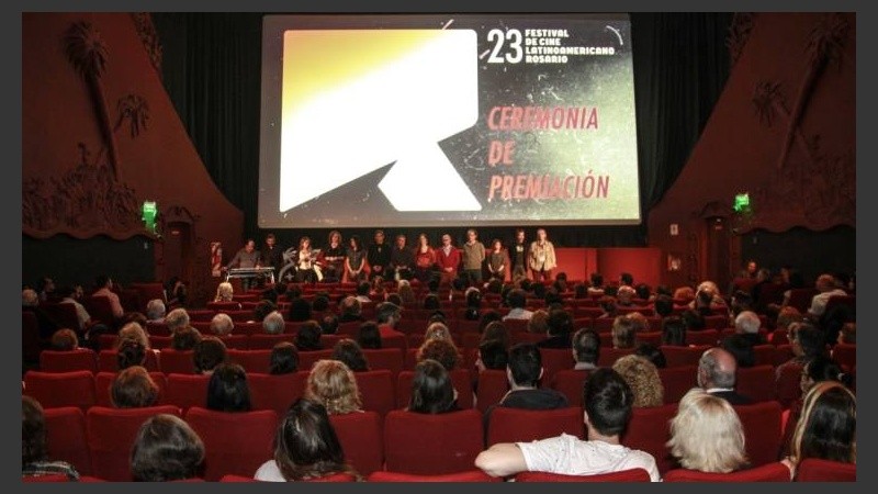 La ceremonia de premiación se desarrolló el último sábado, en El Cairo cine público.