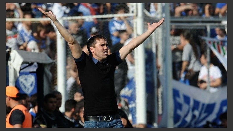 El Chacho viene de dirigir al Tijuana de México