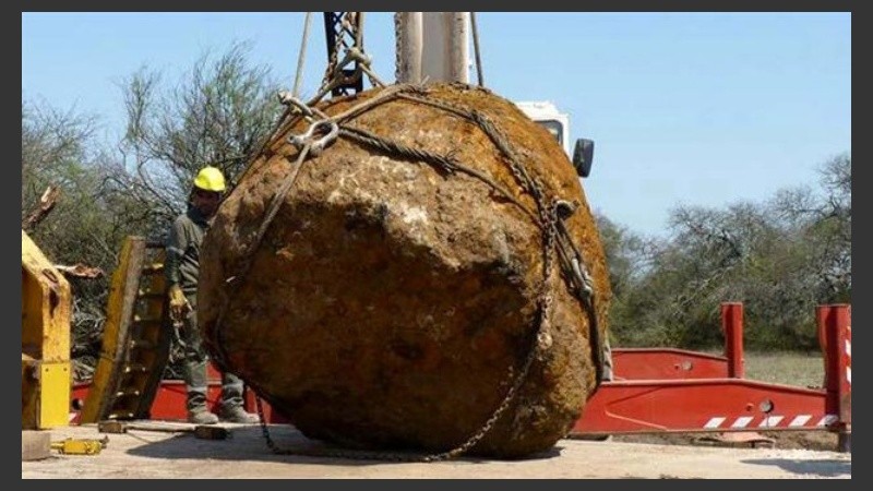 El cuerpo celeste pesa 30.800 kilos