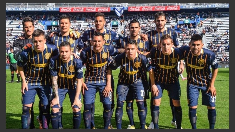 Los once del debut. Habrá cambios.