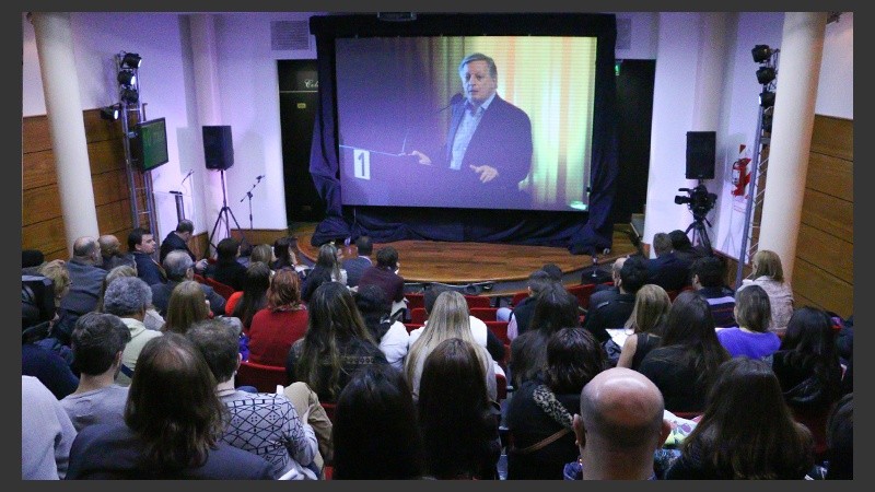 En el Colegio de abogados los presentes escuchaban este viernes las palabras de Aranguren. 