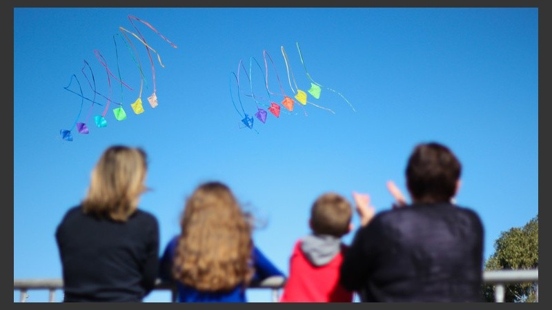 A mirar para arriba: el XVI Festival Internacional de Barriletes se desarrolla este sábado y domingo en el Scalabrini Ortiz.