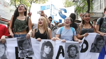 Postales de la marcha en Rosario por los 40 años de "La noche de los lápices". (Alan Monzón/Rosario3.com)