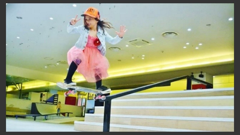 Princesa en patineta. 