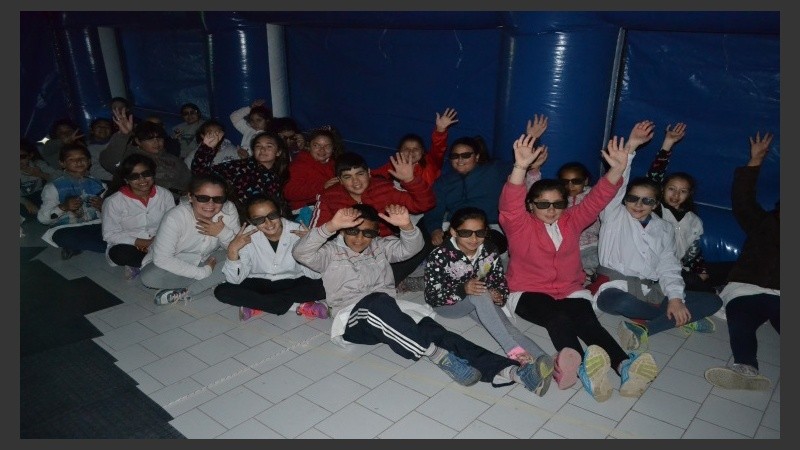 Los chicos de Carlos Pellegrini disfrutan de Cultura Más Vos.