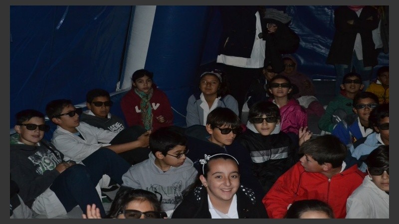 Los chicos de Carlos Pellegrini disfrutan de Cultura Más Vos.