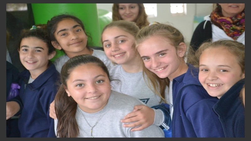 Los chicos de Carlos Pellegrini disfrutan de Cultura Más Vos.