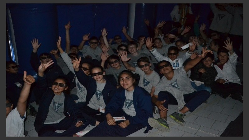 Los chicos de Carlos Pellegrini disfrutan de Cultura Más Vos.