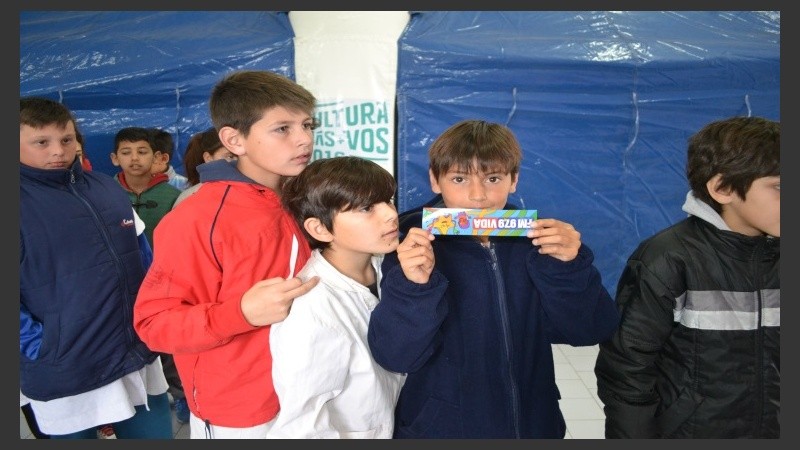 Los chicos de Carlos Pellegrini disfrutan de Cultura Más Vos.