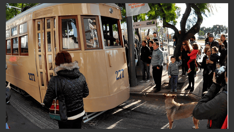 El histórico tranvía circuló de 10 a 18.