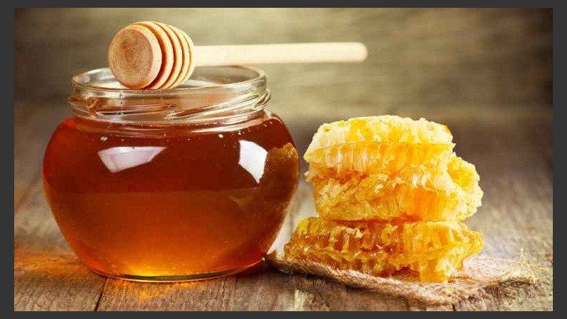 La miel de Manuka tiene propiedades anti-inflamatorias más fuertes que las de la miel común.