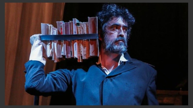 Horacio Silvestre Quiroga Forteza, señalado como uno de los padres del cuento latinoamericano, en la caracterización de Gustavo Maffei.