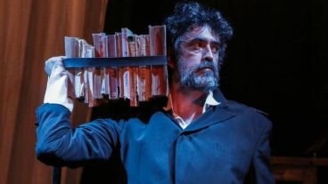 Horacio Silvestre Quiroga Forteza, señalado como uno de los padres del cuento latinoamericano, en la caracterización de Gustavo Maffei.